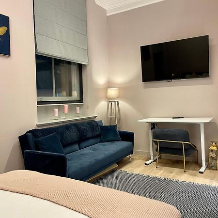 Stunning 2 Bed Apartment In Greater Manchester Buitenkant foto