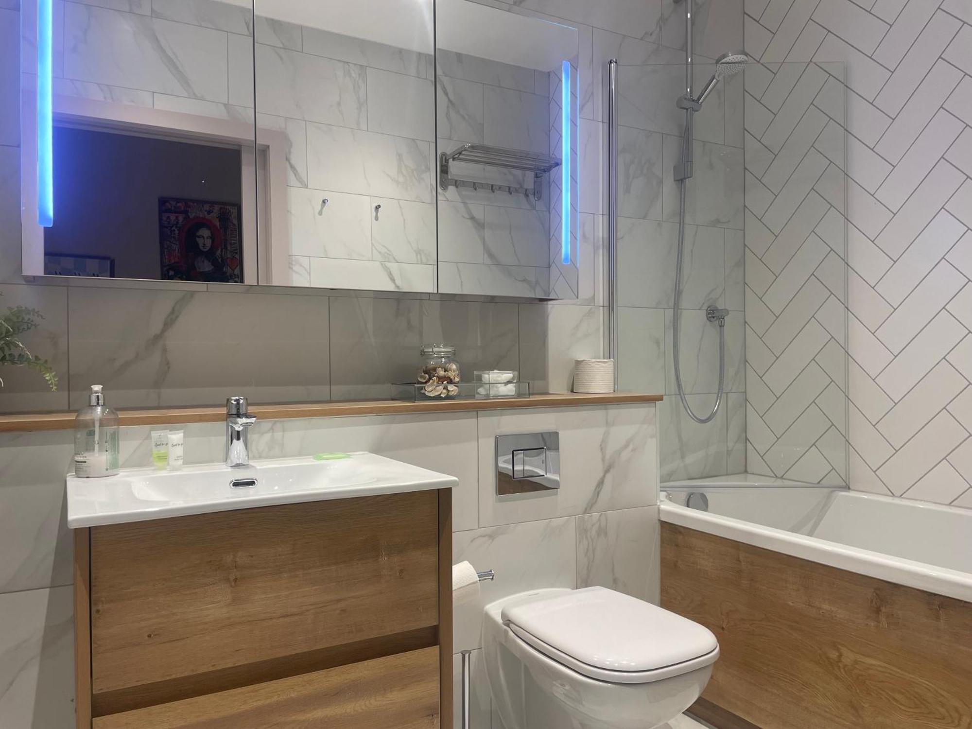 Stunning 2 Bed Apartment In Greater Manchester Buitenkant foto