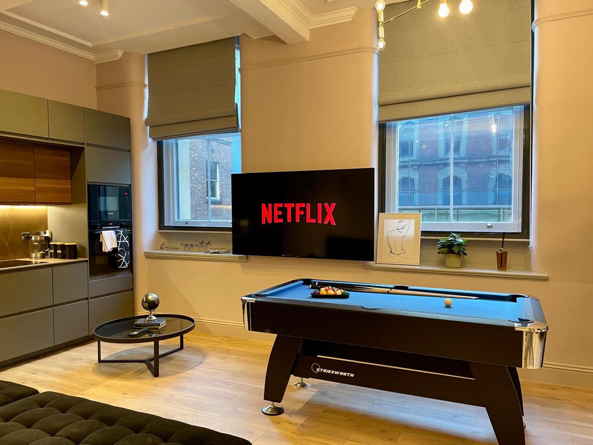 Stunning 2 Bed Apartment In Greater Manchester Buitenkant foto