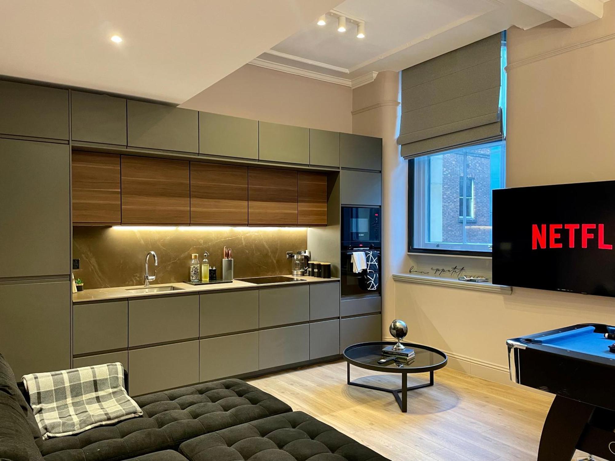 Stunning 2 Bed Apartment In Greater Manchester Buitenkant foto